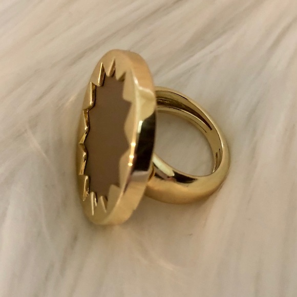 NWOT House of Harlow 1960 Sunburst Ring - Picture 4 of 8